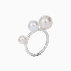 The Pearl Effect silver plated brass ring with white shell coated The Pearl Effect-