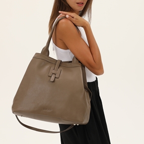Metropolitan Fab gray leather tote with zipper-