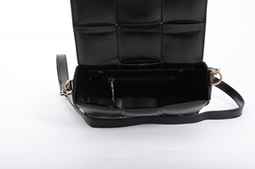 Square It medium size cassette shoulder bag with removable strap-